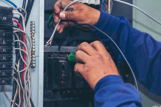 Best Affordable Emergency Electrician  in Gonzales, TX